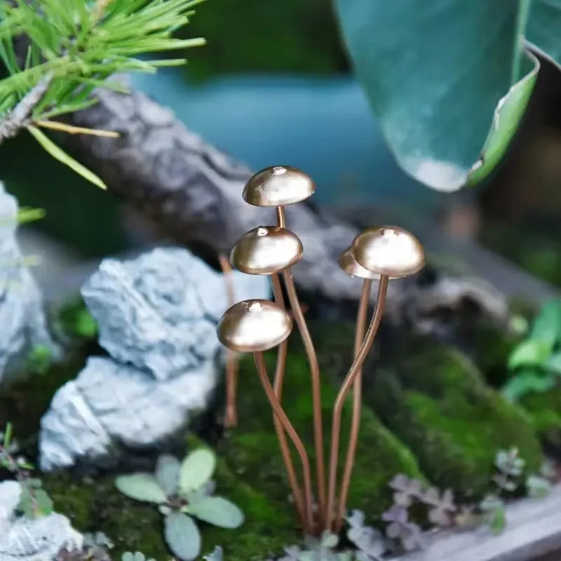 Metal Mushroom Plant Stakes